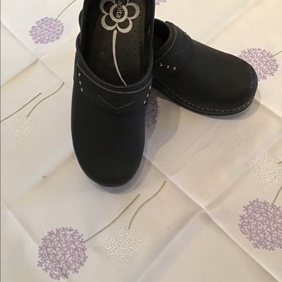 NWOT Sanita clogs - Picture 5 of 5